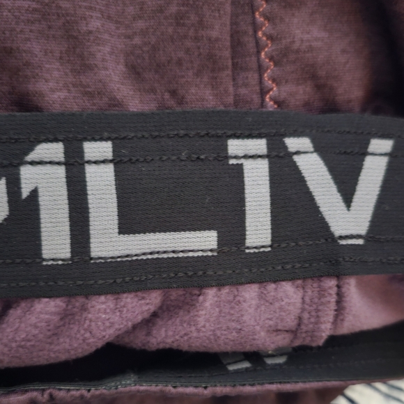 AL1VE joggers - Picture 3 of 3